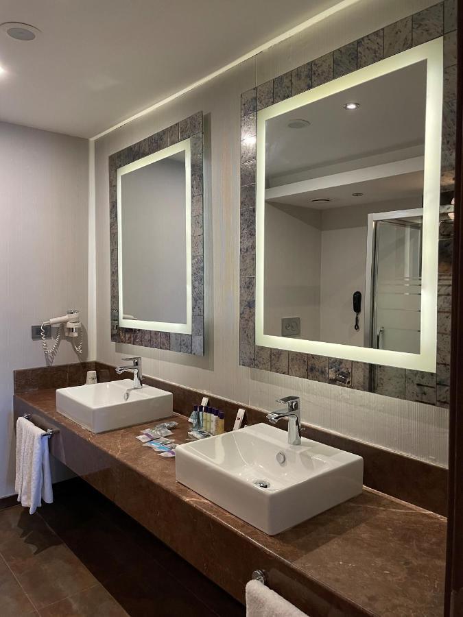 Mercure Istanbul Altunizade Exterior foto
